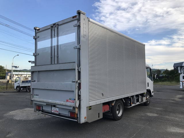 いすゞエルフアルミバン小型（2t・3t）[写真03]