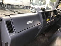 いすゞエルフアルミバン小型（2t・3t）[写真32]