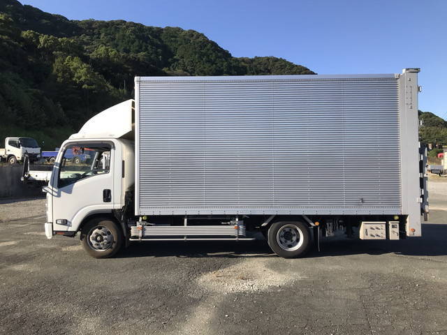 いすゞエルフアルミバン小型（2t・3t）[写真04]