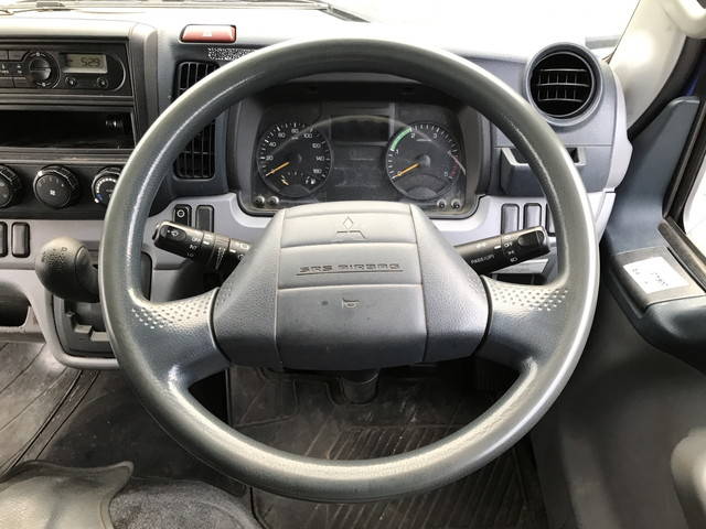 三菱ふそうキャンターガッツダブルキャブ（Wキャブ）小型（2t・3t）[写真30]