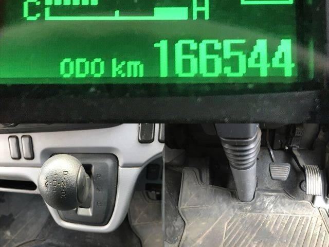 三菱ふそうキャンターガッツダブルキャブ（Wキャブ）小型（2t・3t）[写真31]