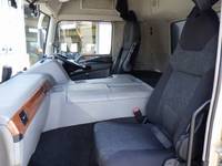 三菱ふそうスーパーグレートアルミウイング大型（10t）[写真13]