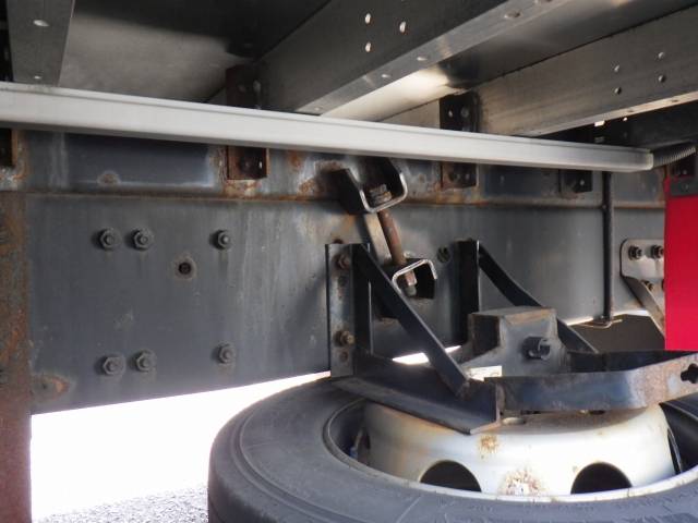 三菱ふそうスーパーグレートアルミウイング大型（10t）[写真29]