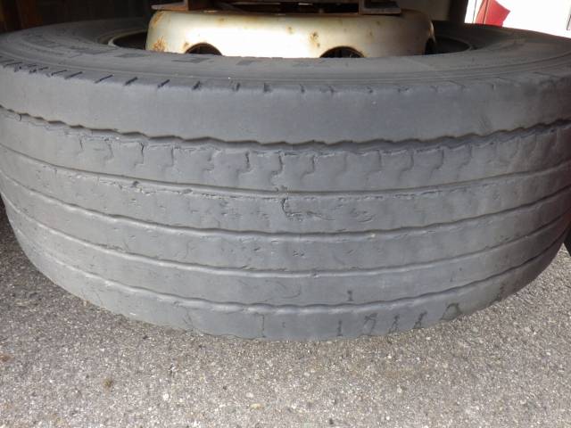 三菱ふそうスーパーグレートアルミウイング大型（10t）[写真31]