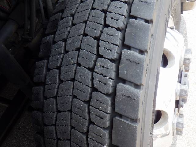 三菱ふそうスーパーグレートアルミウイング大型（10t）[写真32]