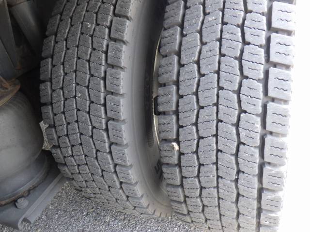 三菱ふそうスーパーグレートアルミウイング大型（10t）[写真35]