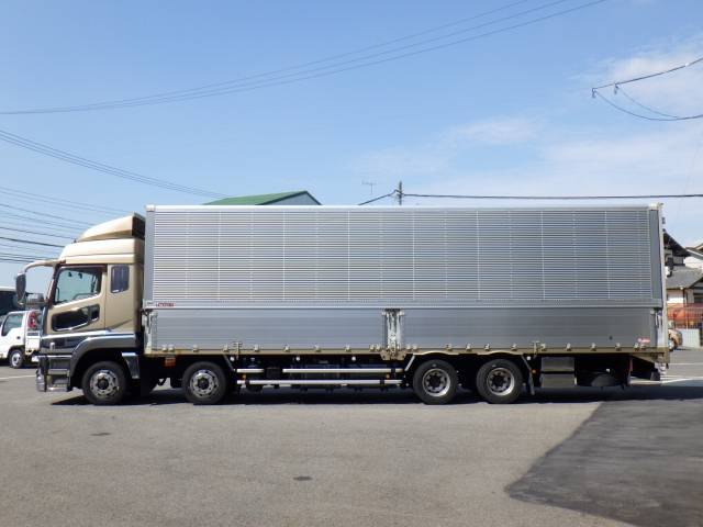 三菱ふそうスーパーグレートアルミウイング大型（10t）[写真06]