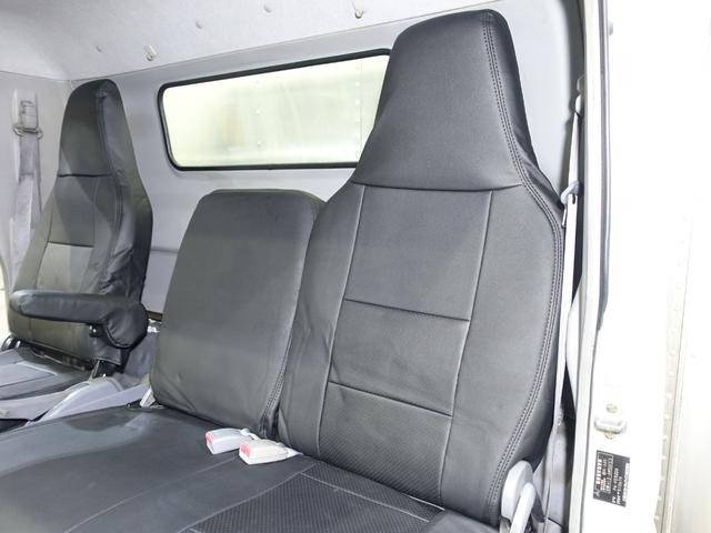 三菱ふそうキャンターアルミバン小型（2t・3t）[写真28]