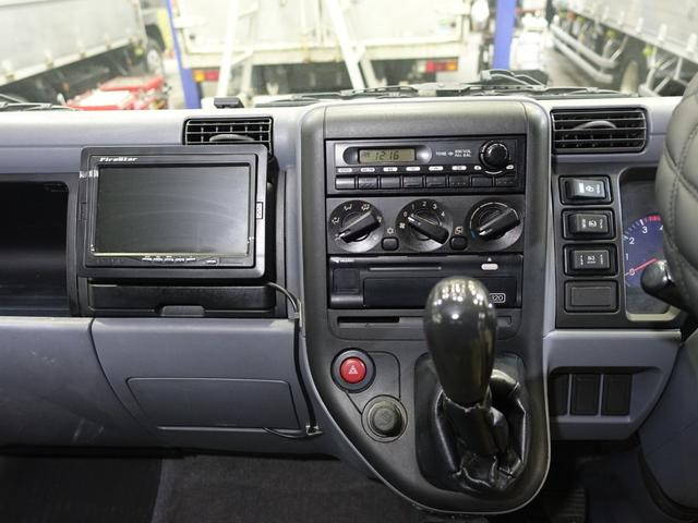 三菱ふそうキャンターアルミバン小型（2t・3t）[写真32]