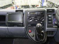 三菱ふそうキャンターアルミバン小型（2t・3t）[写真32]