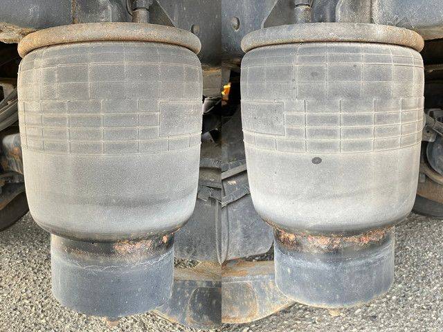 UDトラックスクオンアルミウイング大型（10t）[写真23]