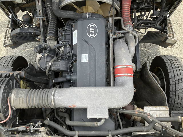 UDトラックスクオンアルミウイング大型（10t）[写真25]