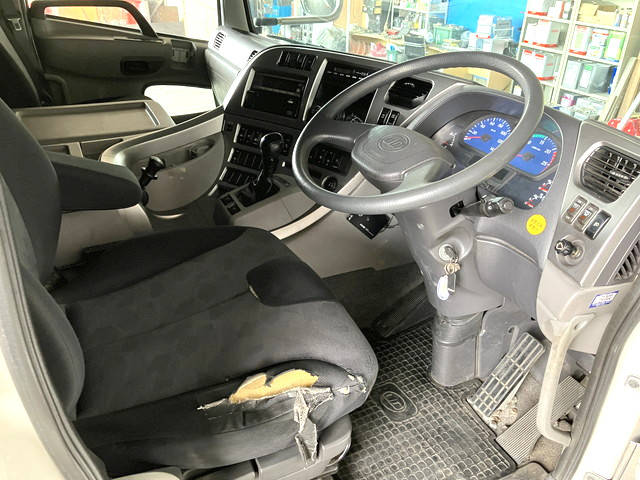 UDトラックスクオンアルミウイング大型（10t）[写真31]