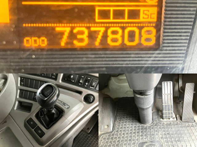 UDトラックスクオンアルミウイング大型（10t）[写真34]