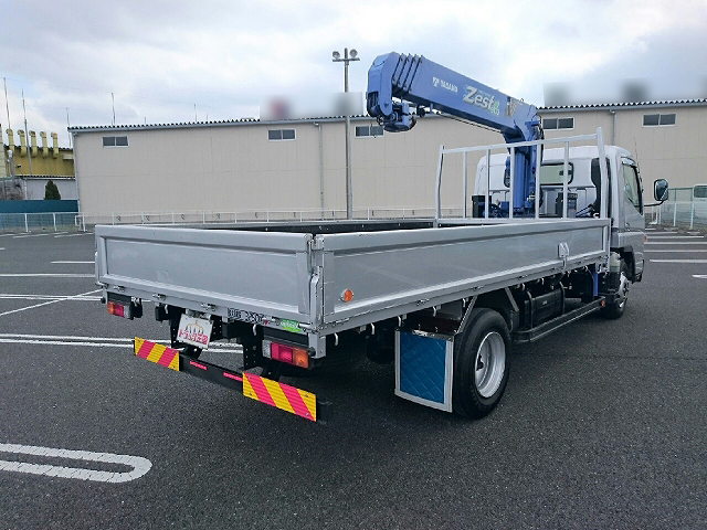 三菱ふそうキャンタークレーン5段小型（2t・3t）[写真02]