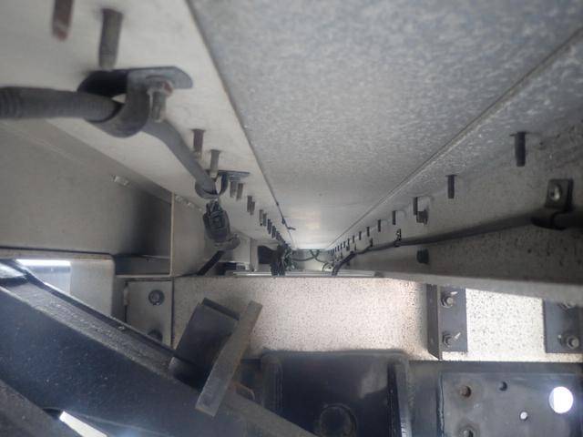 三菱ふそうファイターアルミバン中型（4t）[写真26]