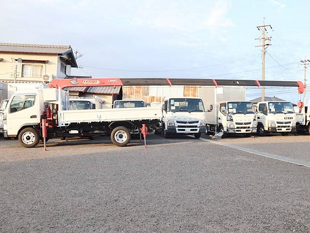 三菱ふそうキャンタークレーン5段小型（2t・3t）[写真12]