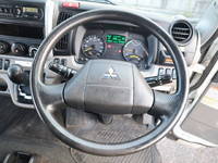 三菱ふそうキャンタークレーン5段小型（2t・3t）[写真30]