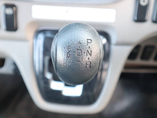 三菱ふそうキャンタークレーン5段小型（2t・3t）[写真31]