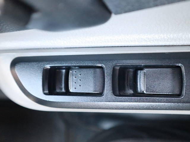 三菱ふそうキャンタークレーン5段小型（2t・3t）[写真36]