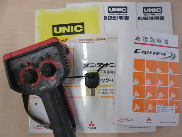 三菱ふそうキャンタークレーン5段小型（2t・3t）[写真38]