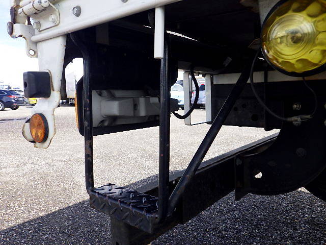 トヨタダイナ平ボディ小型（2t・3t）[写真21]