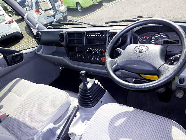 トヨタダイナ平ボディ小型（2t・3t）[写真29]