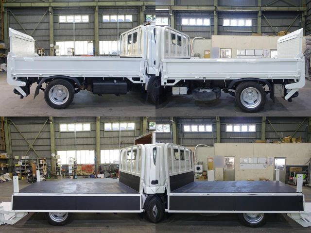 トヨタトヨエース平ボディ小型（2t・3t）[写真13]