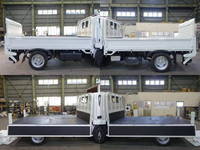 トヨタトヨエース平ボディ小型（2t・3t）[写真13]