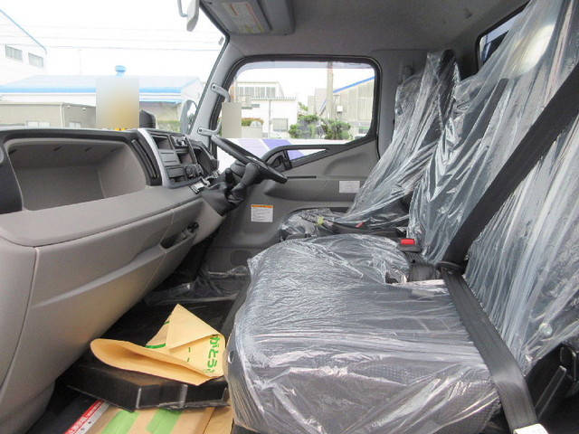 三菱ふそうキャンターセーフティローダー小型（2t・3t）[写真16]