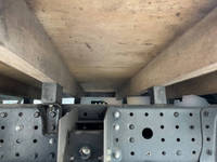 三菱ふそうキャンター平ボディ小型（2t・3t）[写真14]