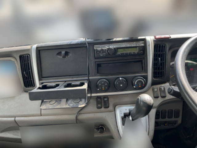 三菱ふそうキャンター平ボディ小型（2t・3t）[写真23]