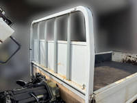 三菱ふそうキャンター平ボディ小型（2t・3t）[写真06]