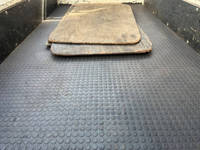 三菱ふそうキャンター平ボディ小型（2t・3t）[写真09]