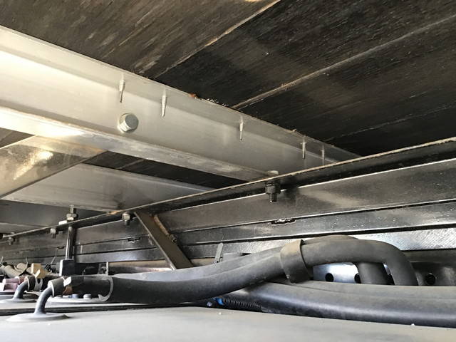 いすゞエルフアルミブロック小型（2t・3t）[写真22]