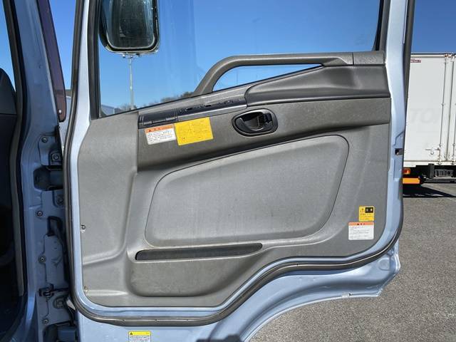 三菱ふそうスーパーグレートダンプ大型（10t）[写真31]