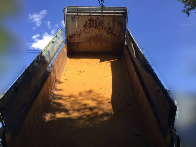 三菱ふそうスーパーグレートダンプ大型（10t）[写真10]