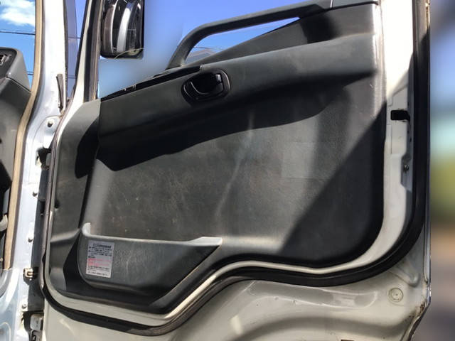 三菱ふそうスーパーグレートダンプ大型（10t）[写真27]