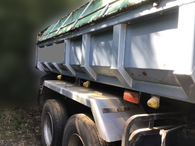 三菱ふそうスーパーグレートダンプ大型（10t）[写真03]