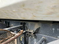 UDトラックスクオンダンプ大型（10t）[写真19]