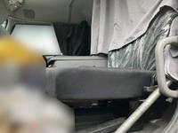 UDトラックスクオンダンプ大型（10t）[写真26]