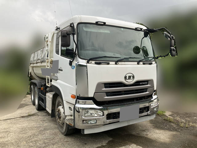UDトラックスクオンダンプ大型（10t）[写真03]