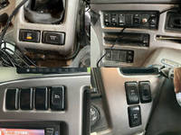 UDトラックスクオンダンプ大型（10t）[写真34]