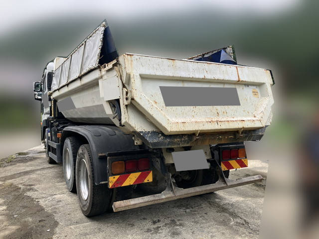 UDトラックスクオンダンプ大型（10t）[写真04]