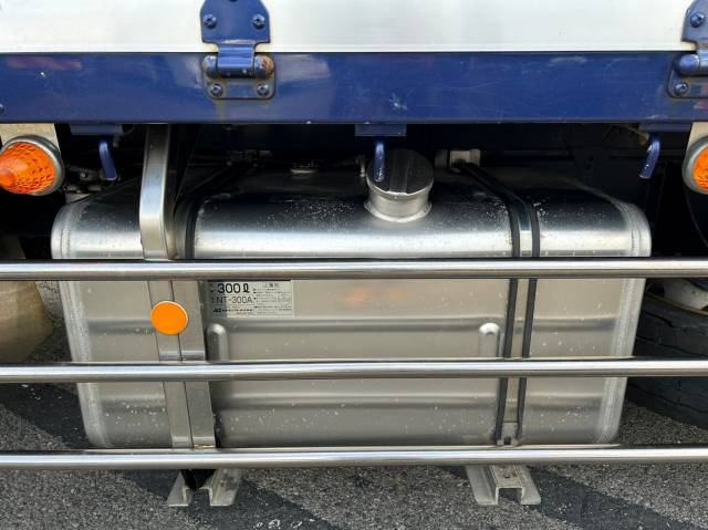 UDトラックスコンドルアルミブロック増トン（6t・8t）[写真24]