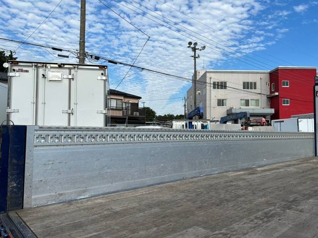 UDトラックスコンドルアルミブロック増トン（6t・8t）[写真06]