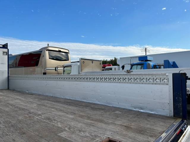 UDトラックスコンドルアルミブロック増トン（6t・8t）[写真07]