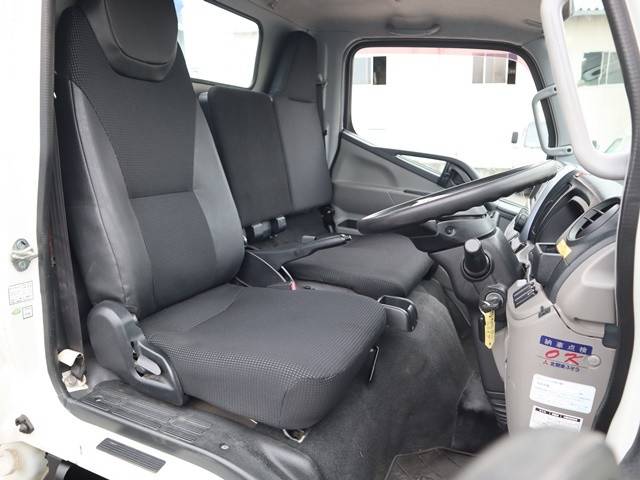 三菱ふそうキャンタークレーン4段小型（2t・3t）[写真21]