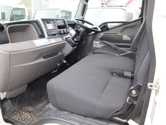 三菱ふそうキャンタークレーン4段小型（2t・3t）[写真22]