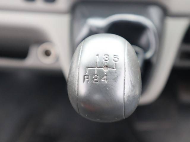 三菱ふそうキャンタークレーン4段小型（2t・3t）[写真25]